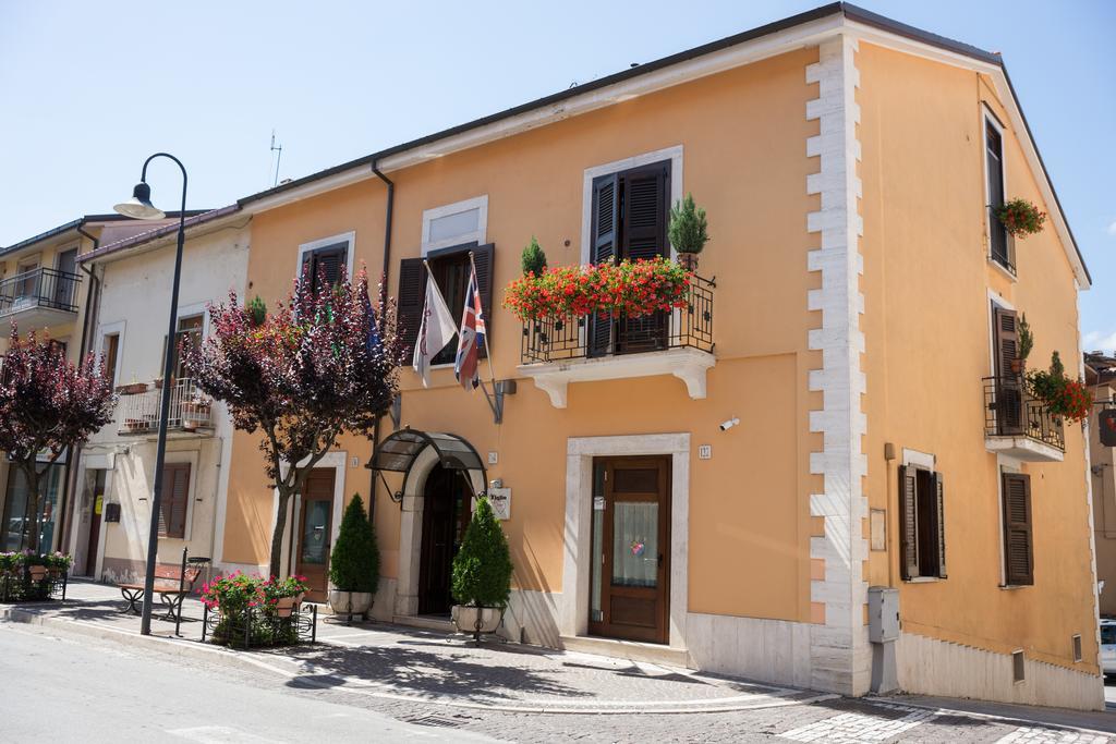 Hotel Il Tiglio (Adults Only) Castel Di Sangro Εξωτερικό φωτογραφία