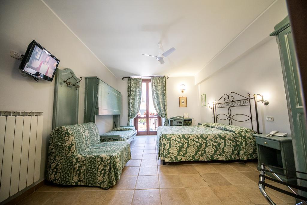 Hotel Il Tiglio (Adults Only) Castel Di Sangro Εξωτερικό φωτογραφία